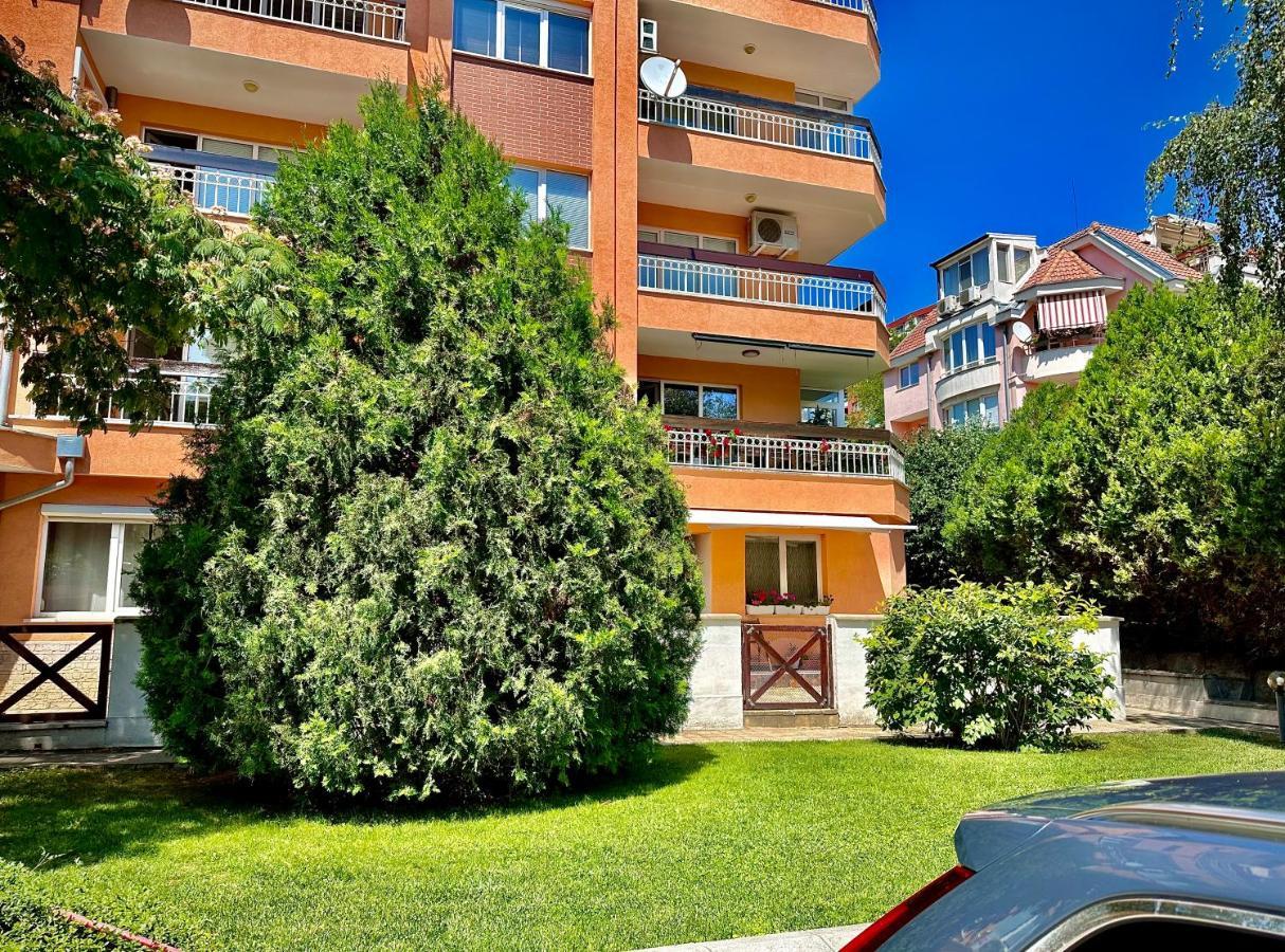 Sea Breeze Apartment Varna Exterior photo